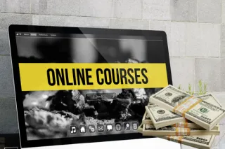 Why Experts Should Create Online Courses to Earn Passive Income