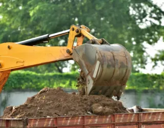 Waarom Kiezen voor een Lokale Grondverzet Specialist in Lelystad?