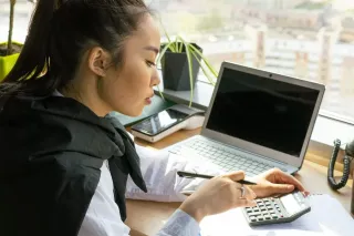 Smart Strategies for Self-Employed Homeowners: Leveraging Home Equity for Business Expansion