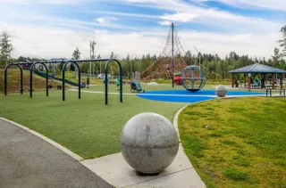 ✨ Bring the Kids, the Dog, and the Snacks—Outlook Park Awaits!



