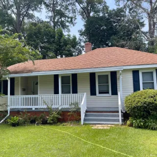 The Difference Between Power Washing and Soft Washing: Which is Right for Your Bluffton, SC Home?