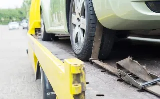When to Call a Tow Truck for Transmission Issues