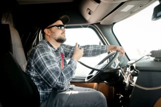 How To Deal With a Tow Truck Accident: Steps and Safety