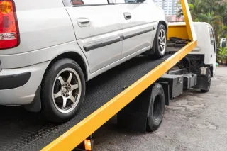 Moving Large Equipment in Ottawa: A Towing Guide