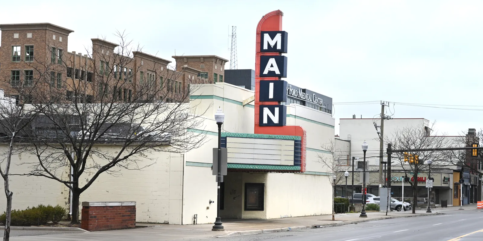 🎭Stagecrafters & Side Hustles: Why DoorDash Drivers Should Care About a Theater in Royal Oak