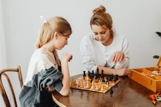 Finding Chess Classes for Kids Near Me: A Parent’s Guide