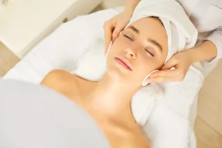Why Geneo Facial Is the Future of Facial Treatments for Glowing Skin

