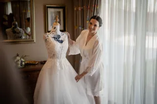 El Viaje Hacia el Vestido de Matrimonio Perfecto: Descubre, Elige y Encanta