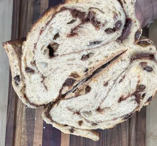 Cinnamon Raisin Sourdough (70% Hydration)