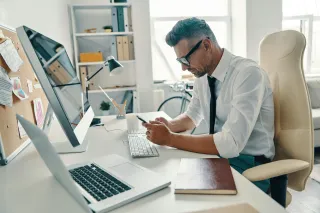 When Should a Marketing Agency Hire a Bookkeeper?