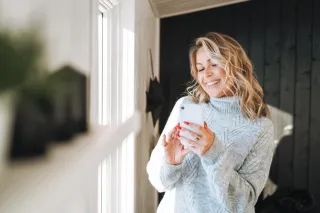 Converting Social Media Followers Into Loyal Interior Designer Clients
