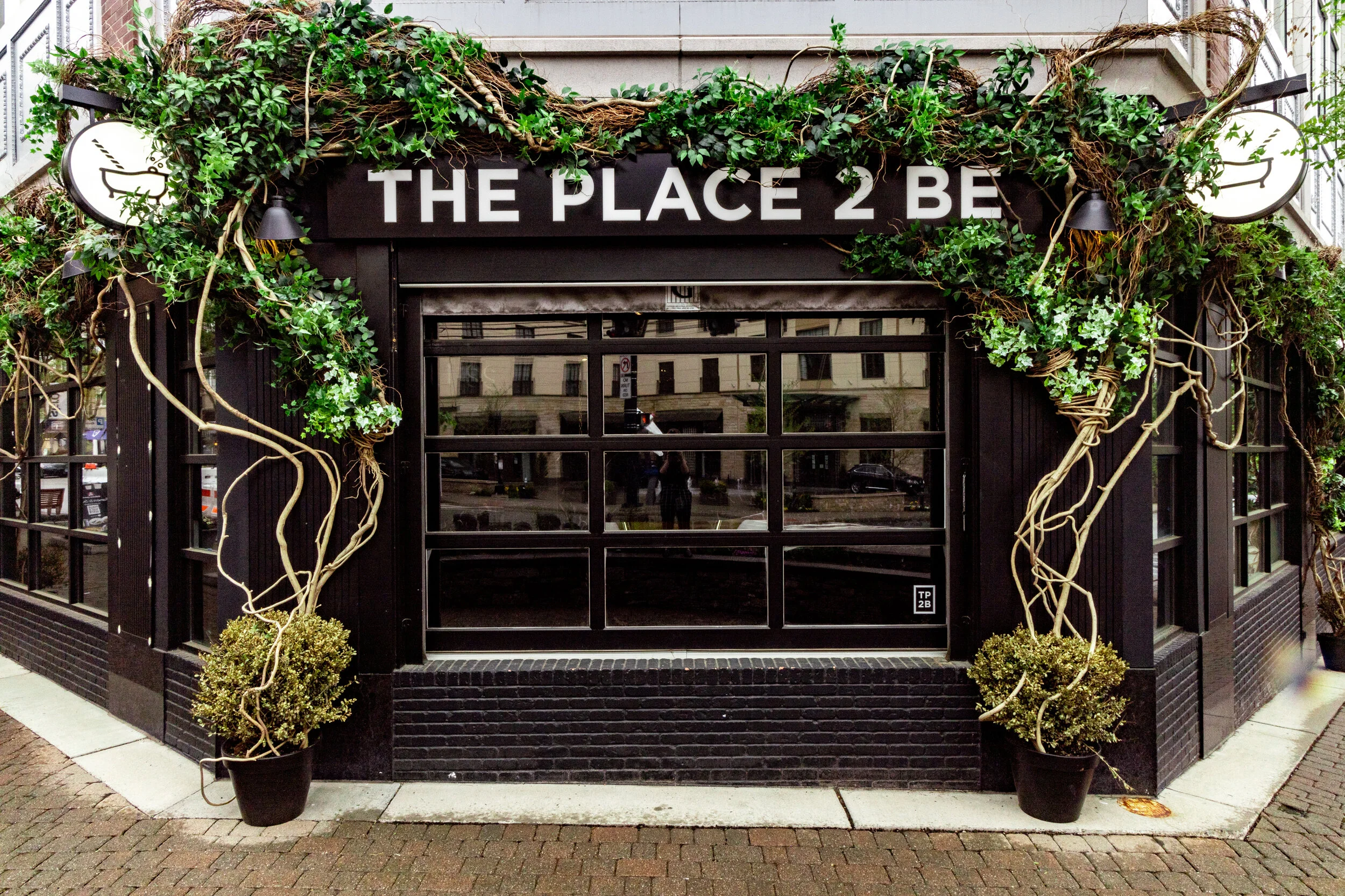 🥞 Brunch Royalty Lives Here: Why The Place 2 Be in Hartford Is the Ultimate Vibe Check