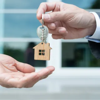 Pourquoi externaliser la gestion de votre location courte durée à Toulouse est un choix rentable ?