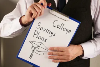 College Costs in 2025: How to Plan Without Drowning in Debt