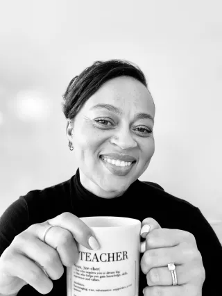 Meet Tenáj Ikner: Student Midwife, Doula Educator, and a Mom
