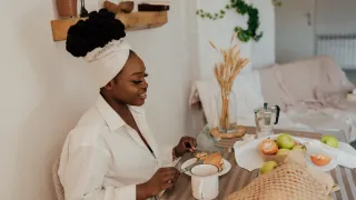 Feeding One, Healing Many: The Mindful Joy of Solo Meals After Loss
