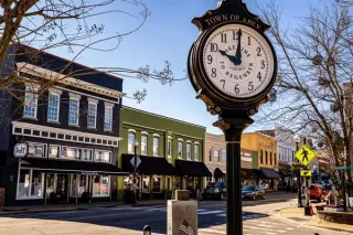 The Allure of Apex:  What's Driving Growth in Wake County’s Hidden Gem?