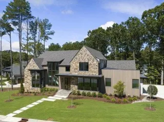 Modern vs. Traditional:  Exploring Cary’s Diverse Housing Styles