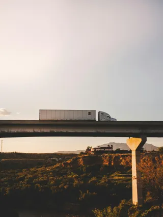 How to Write Cold Emails That Carriers Will Actually Respond To
