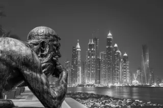 Industry-Specific Executive Challenges: Why Leadership in Dubai Demands a Different Playbook