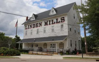 🌊 Old Mill, New Vibes: Hanging Out in Historic Linden 🏛️