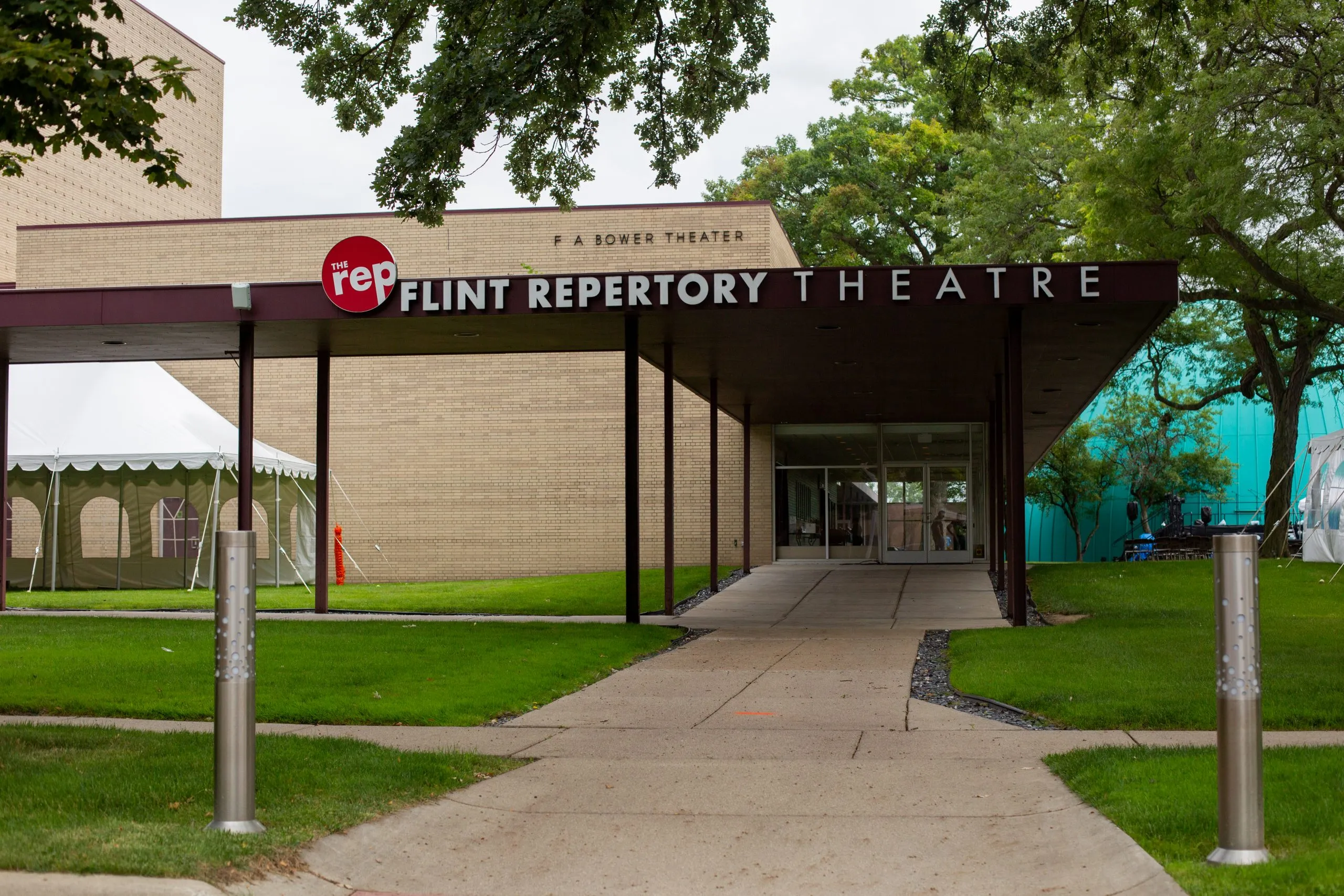 CURTAIN UP, FLINT! — WHY FLINT REPERTORY THEATRE IS MICHIGAN’S BEST-KEPT DRAMATIC SECRET