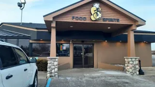 🍔 Blondie’s Food and Spirits: Where Flavor Meets Fun in Flint Township