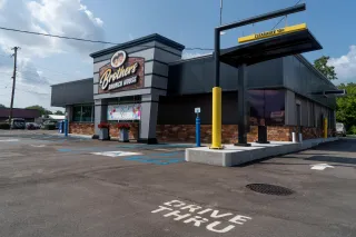 🌿Rise, Shine, and Dine: Discover Brothers Brunch House in Flint, MI | Caribo Rentals