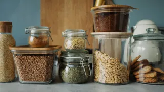 Healthy Pantry Staples: A Comprehensive Guide