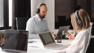 24/7 Lead Conversion: Why AI Support Agents Are a Game-Changer for Auto Sales