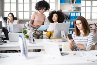 From Side Hustle to Six Figures: Nurses Who Did It and How You Can Too