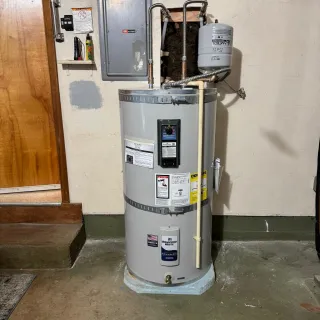 Choosing the Right Water Heater in Salem, Oregon: Bradford White & A. O. Smith vs. Big-Box Rheem Models