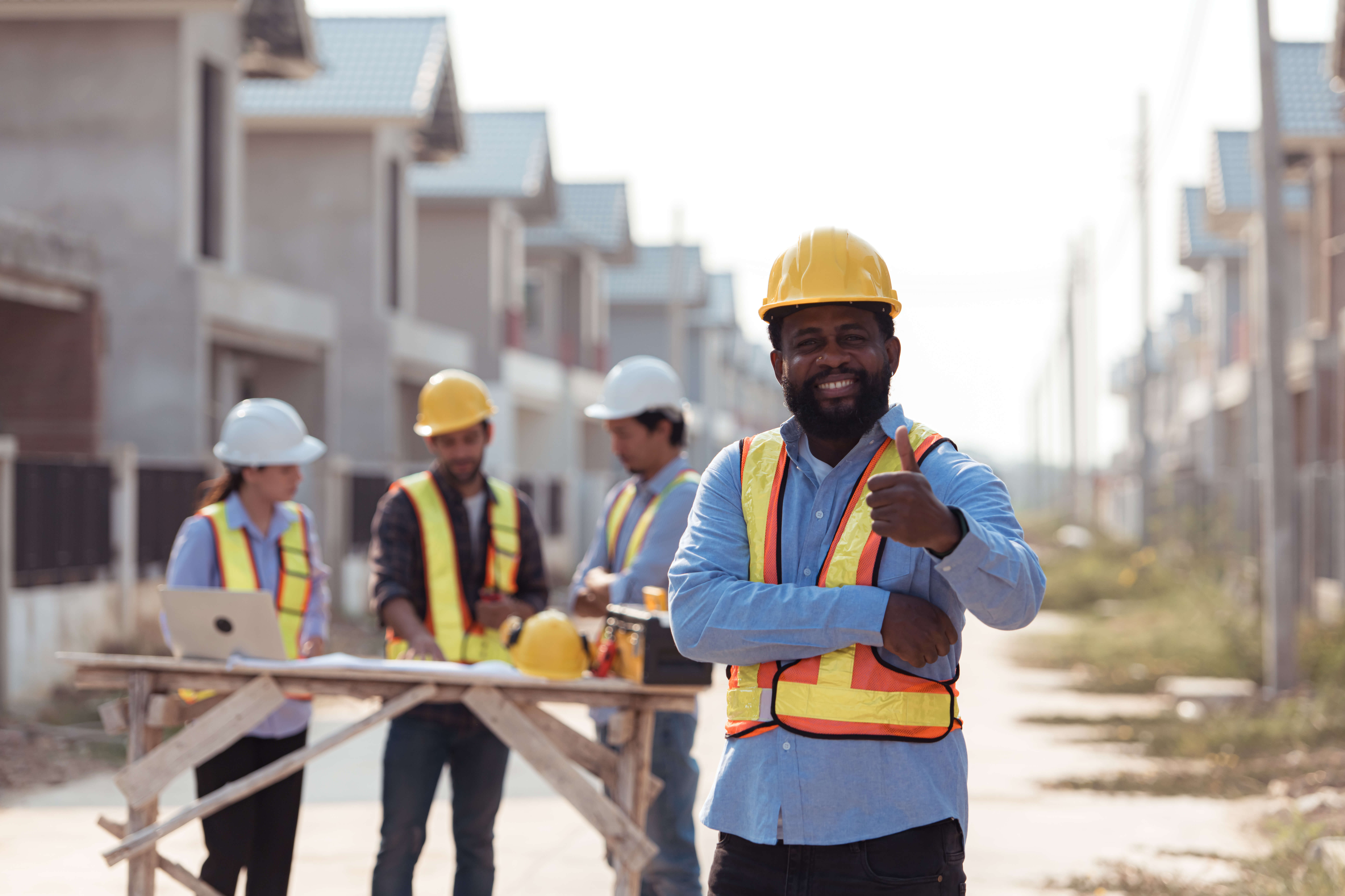 How to Keep Your Team Organised (Even When You’re Flat Out on Site)