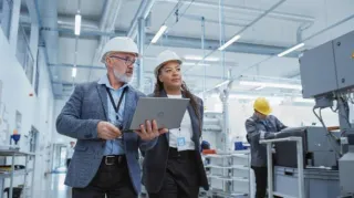 B2B Prospecting Challenges: Manufacturing Sales Leaders Reveal Strategies