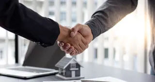 How to Structure Partnerships Without Wanting to Throttle Each Other