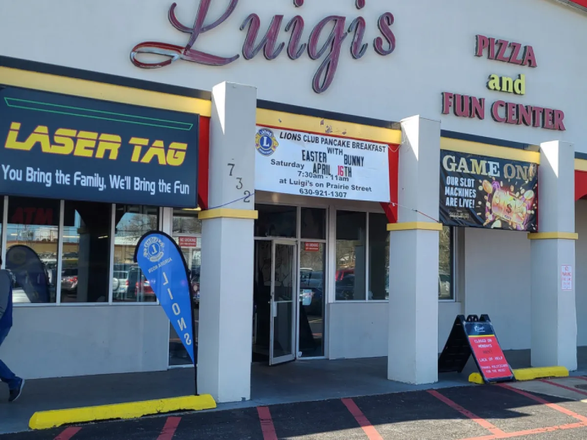 🍕 Pizza, Lasers & Laughs – Why Luigi’s Pizza and Fun Center Is the MVP of Family Hangouts in Aurora