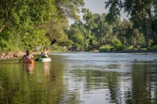 🚣 Paddle Into Adventure: Exploring Aurora’s Fox River Canoe & Kayak Rentals