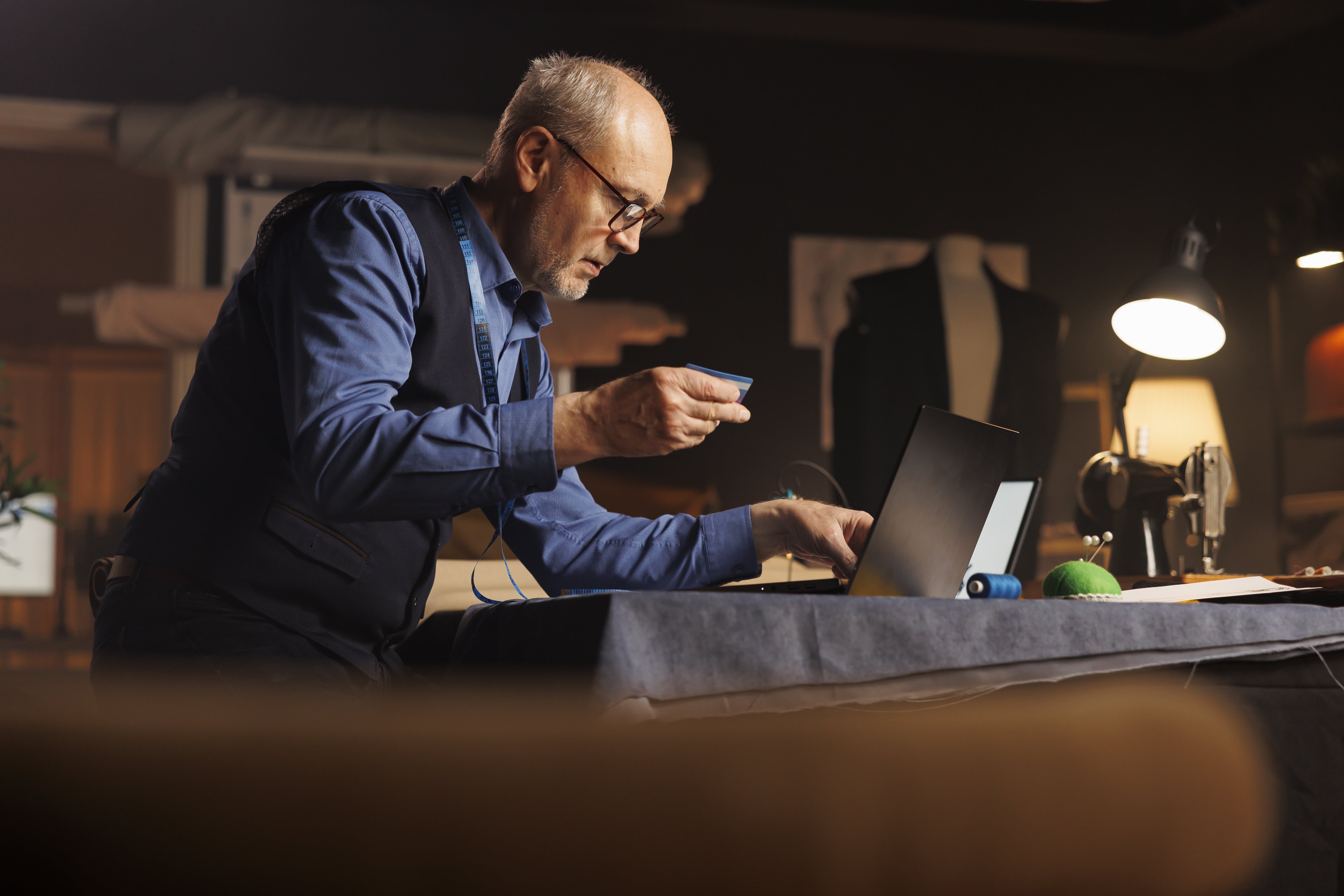 Cash Flow Management Strategies to Finish the Year Strong