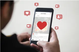 Create smooth transitions on your Instagram videos