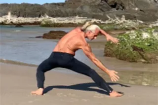 How do you tighten your core?