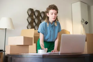 How to be An Amazon Seller Without Money Or Experience