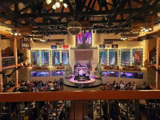 🍕Experience Fun & Flavor at Organ Stop Pizza | Phoenix, AZ