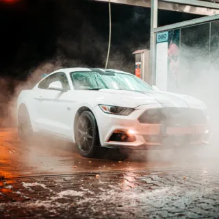 Les erreurs de nettoyage auto les plus courantes : comment éviter d’abîmer votre voiture à Poitiers