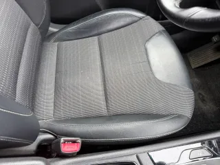 Nettoyage intérieur voiture à Poitiers : pourquoi ce service est-il aussi important que l’extérieur ?