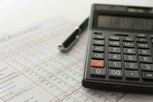 7 Reasons Small Businesses Need Professional Bookkeeping