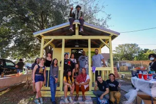Neighborhood Fridge opens its first Tampa pantry