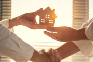 Spring into Growth: Practical Tips for Agents to Expand Their Reach