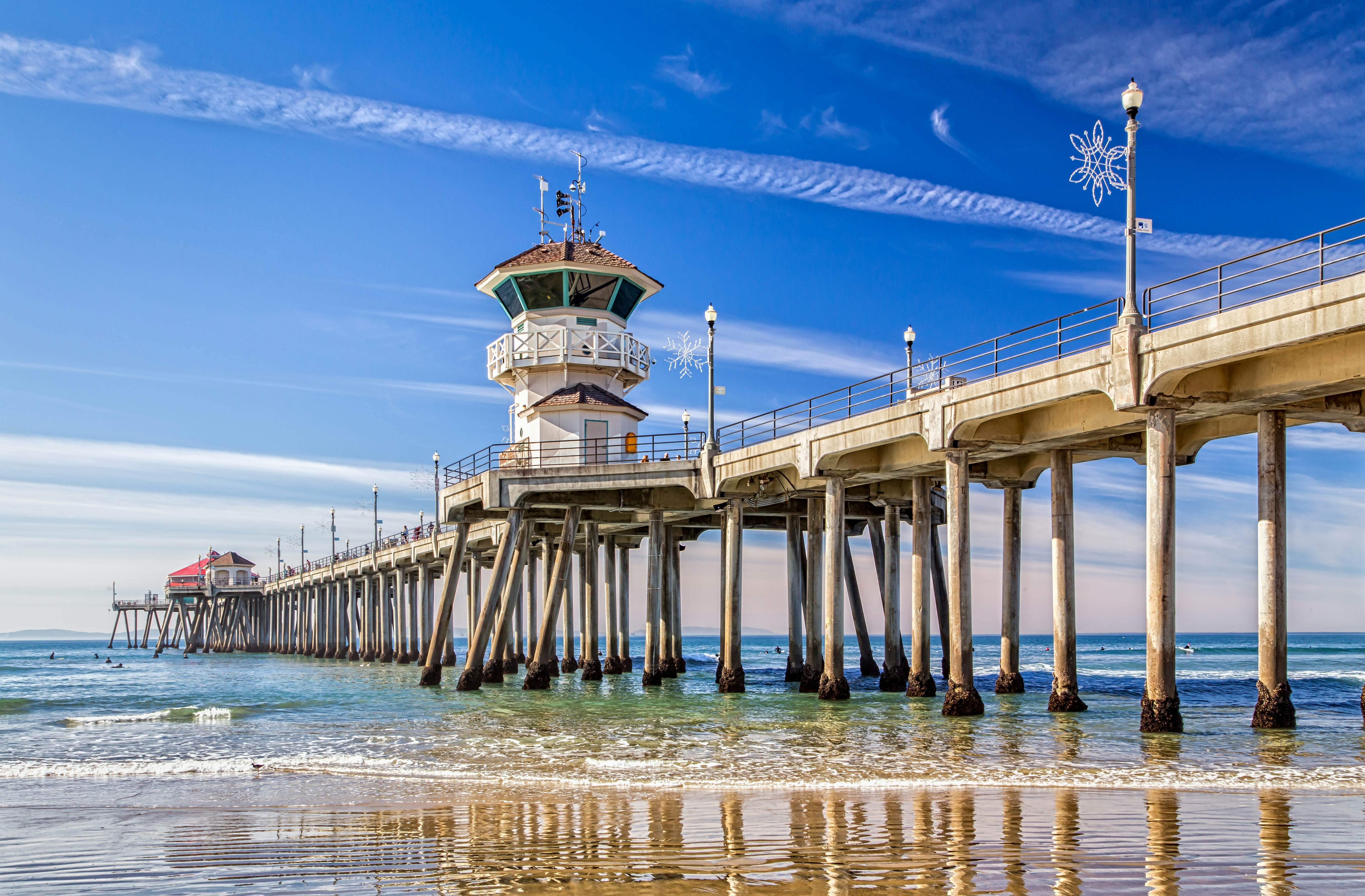 🌊 Huntington Beach Pier, CA: The Beating Heart of Surf City USA