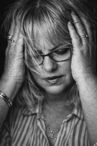 How to Stop Negative Thoughts (And Why Your Mind Keeps Going Back There)