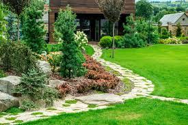 Top Landscapers: How to Choose the Right One